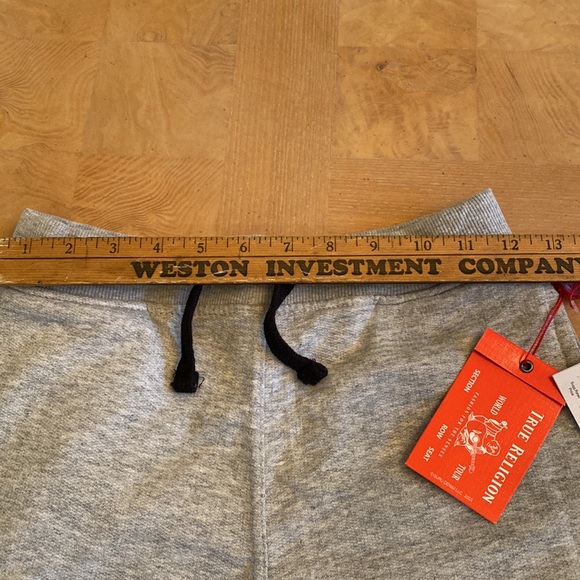 New Children’s true religion size large gray sweat pants - Picture 6 of 7